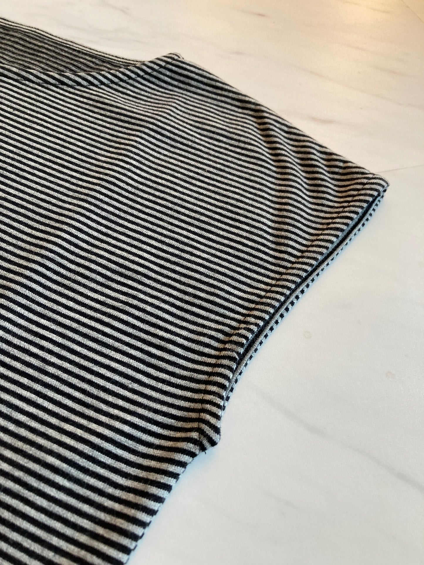 カジュアルなのにキレイめ‼︎品よく可愛い大人女子の裾フレアTシャツ