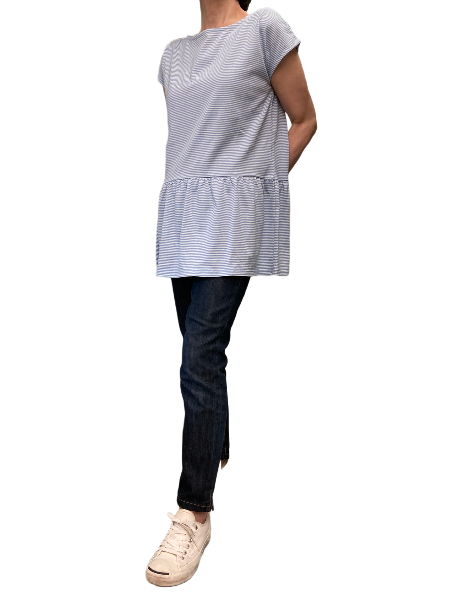 ワクワク親子コーデのカットソー 品よく可愛い大人女子の裾フレアTシャツとaiboちゃんのサマースタイルタンクトップ&ホットパンツ(上下)