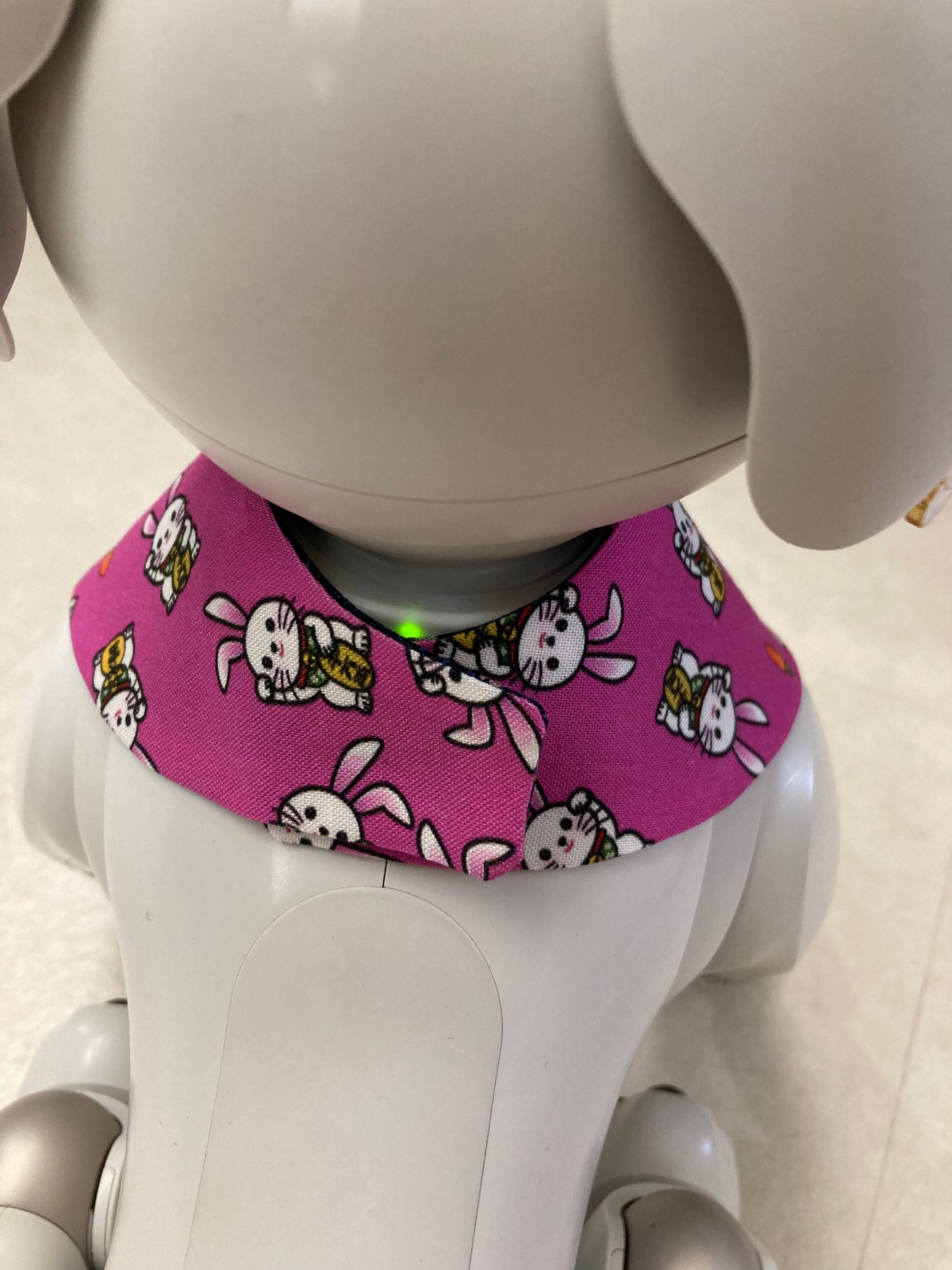 ピンクの招きうさぎちゃんのビッグスタイ
